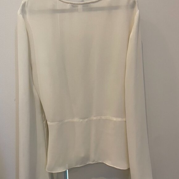 NWOT's Elizabeth and James Layla Wrap Blouse - Picture 7 of 7